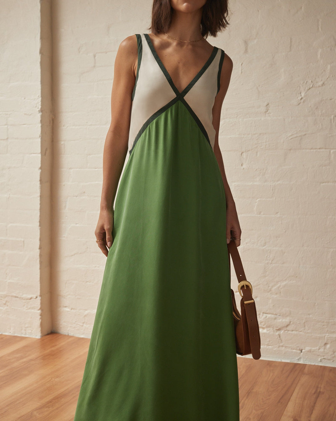 Maëlle | Lightweight V-Neck Maxi Dress