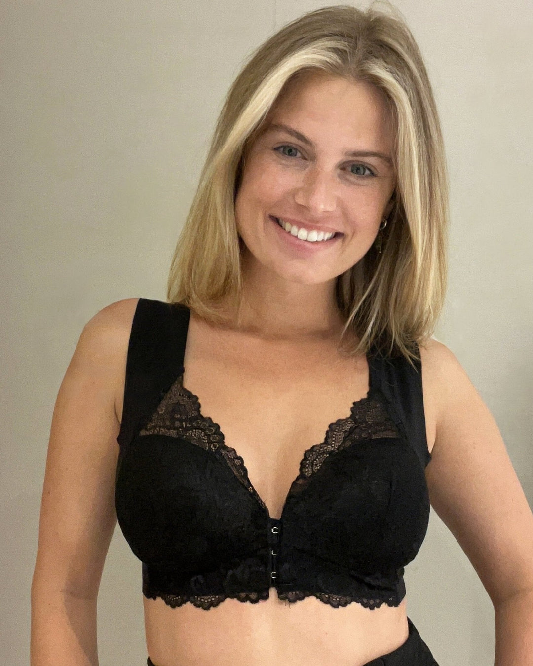 Sally | Lace Front-Closure Bra 1 + 1 FREE