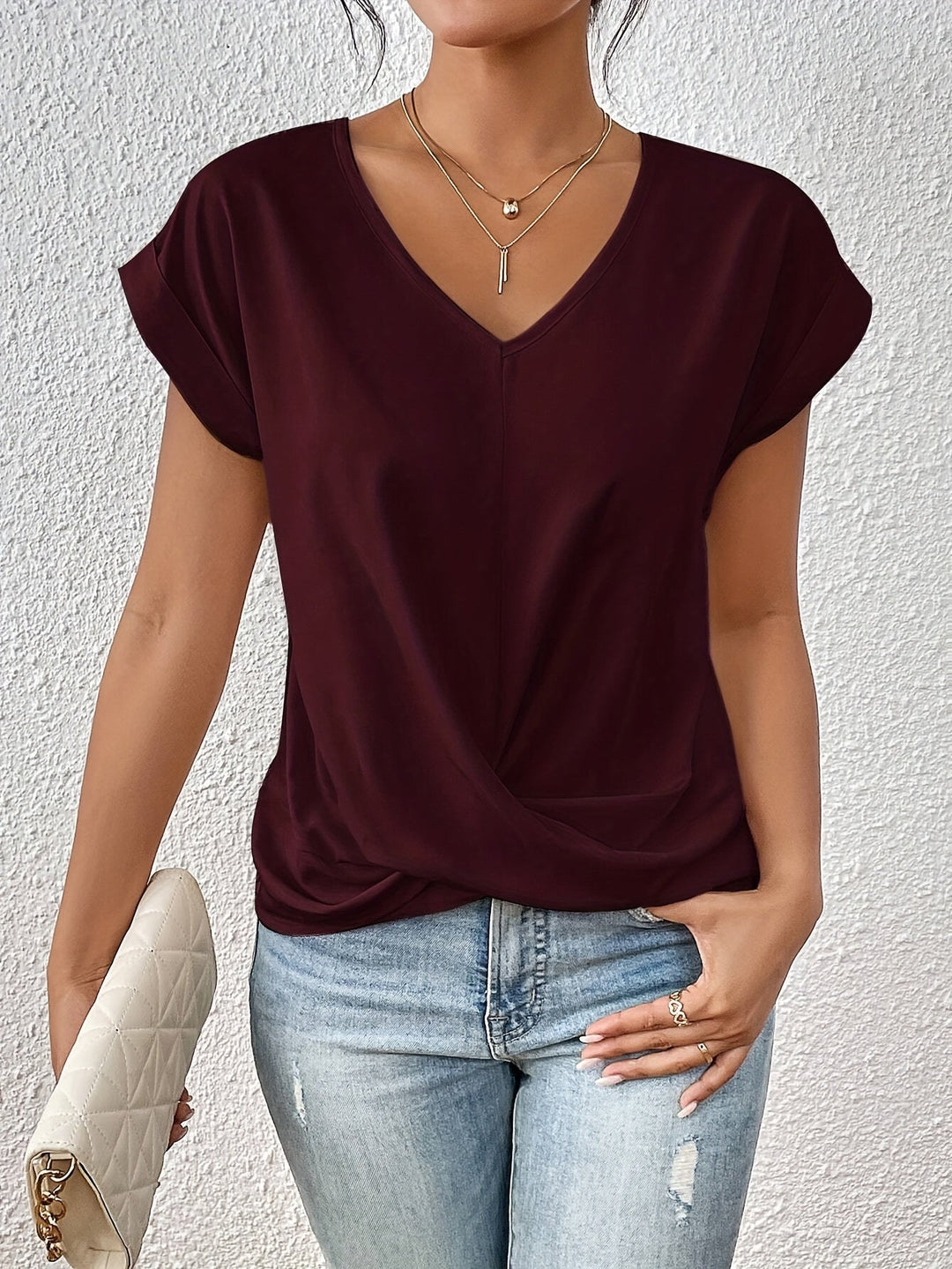 Ava™ | Casual T-shirt with Sweetheart Neckline