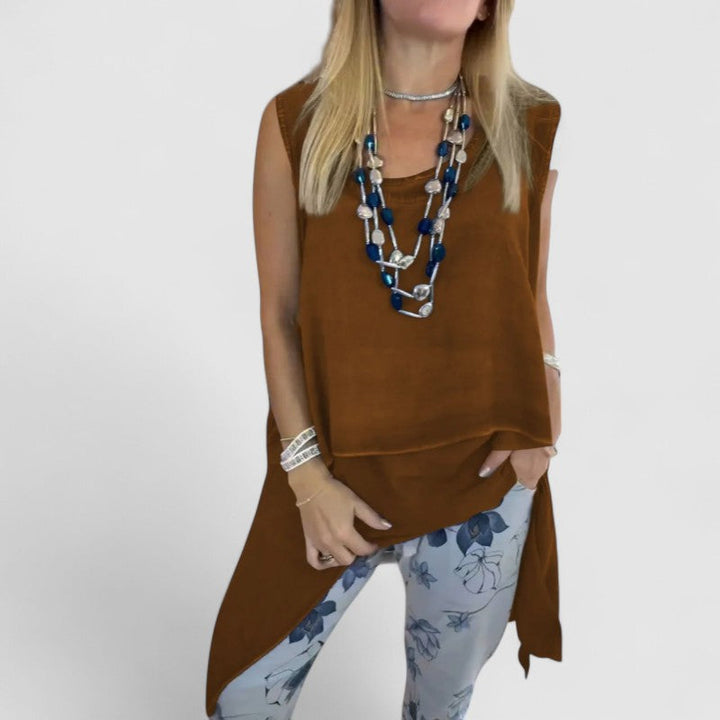Charlotte™ | Two-Piece Sleeveless Top and Printed Trousers Set