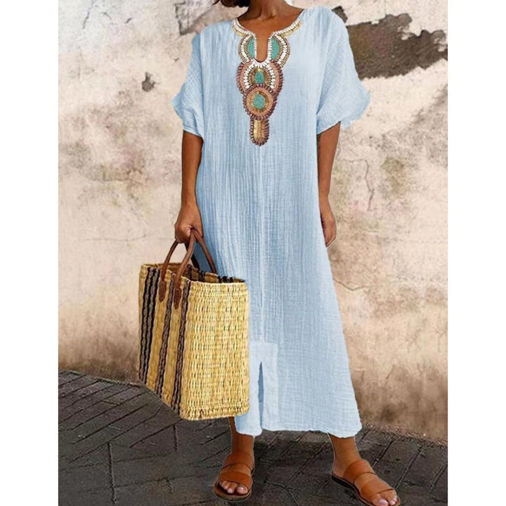 Liselle™ | Elegant Embroidered Split-Hem Midi Dress